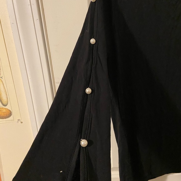 Black long sleeve - Picture 2 of 2